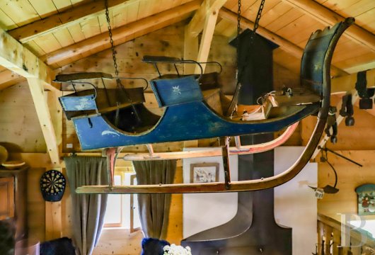 En Haute-Savoie, non loin de Morzine, une grange chalet traditionnelle en plein alpage - photo  n°27